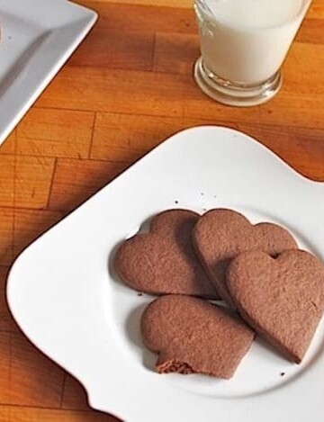 Gluten-free spicy chocolate cookies.