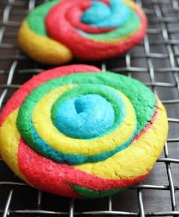 Gluten-free tie dyed cookie on wire rack.