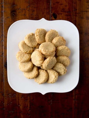 World's Easiest Cookies on a white plate.